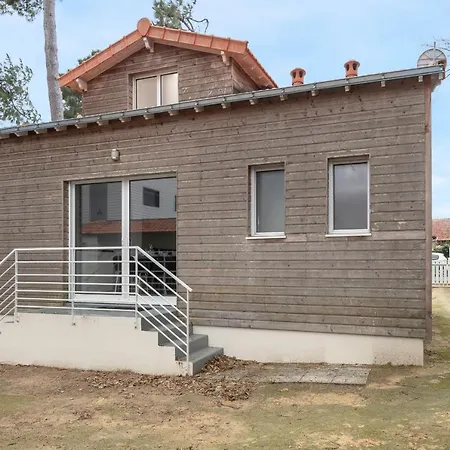 Holiday home Maison Renovee Pour 8 - 200m Tharon
