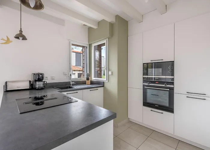 Nyaraló Maison Renovee Pour 8 - 200m Tharon